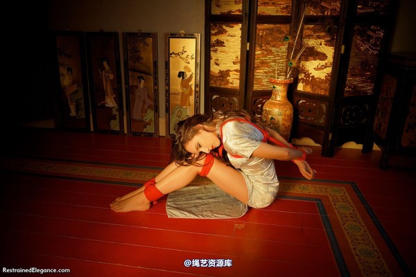 restrainedelegance - Everything You See Is For Sale 第 82 张图片