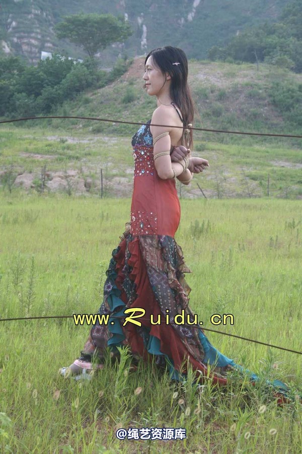 锐度主张 - 20070818第29期 宝宝草地漫舞图片 第 268 张图片