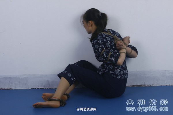 典雅倩影 - 324-女交通员被捕 第 66 张图片