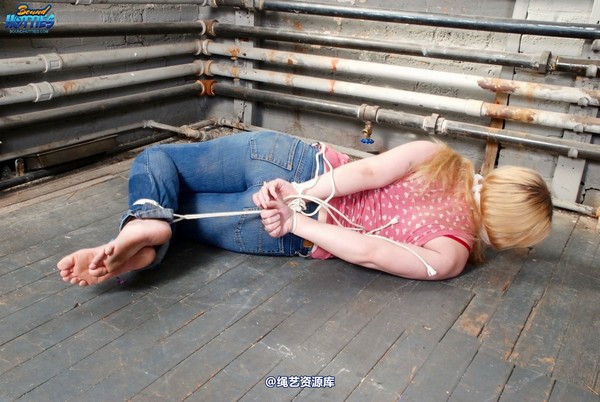 boundhotties - DAISY 第 17 张图片
