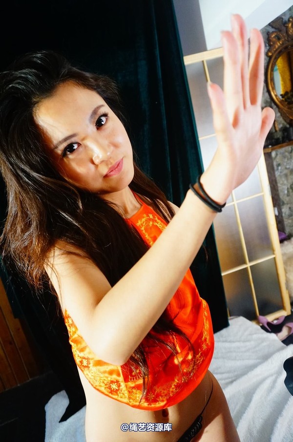 dk13美束馆 - 5.29-欢欢红肚兜b-120P 第 20 张图片