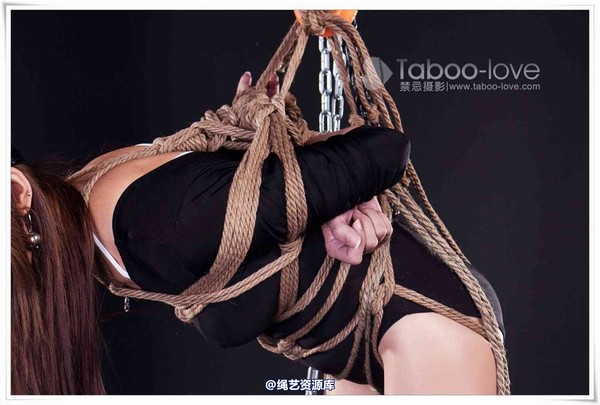 禁忌摄影 - No.056 鬼鬼 �w天女警 第 15 张图片