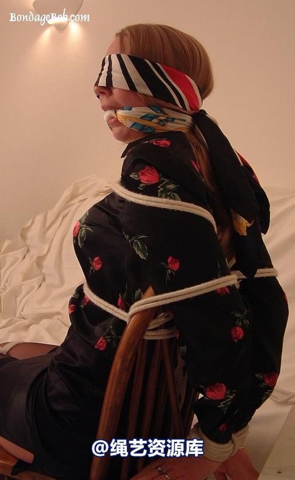bondagebob - Missey The bank managers daughter 3 第 17 张图片