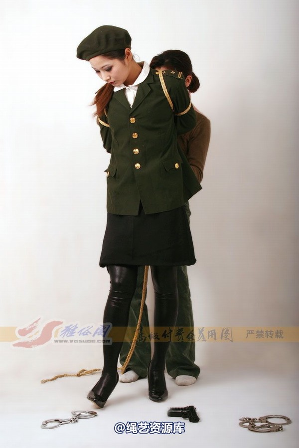 雅俗阁 - 20060401雅思警服 第 19 张图片