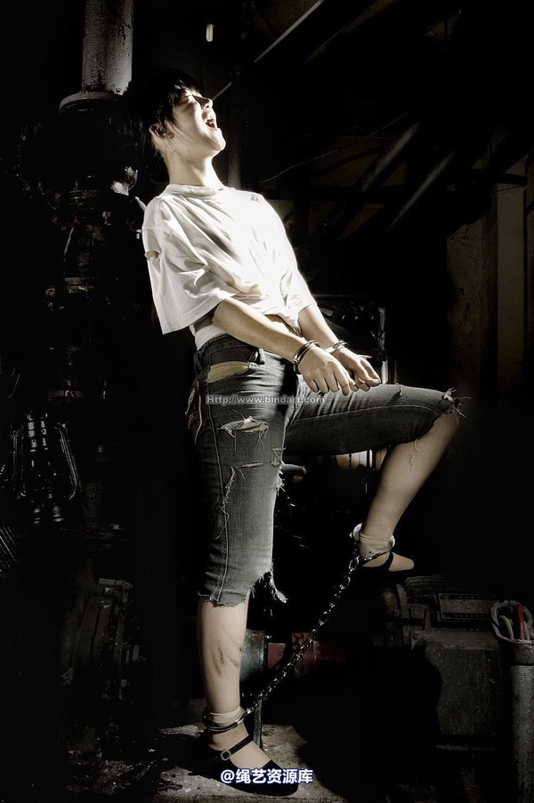 丽柜美束 - 2006-12-15 第 23 张图片