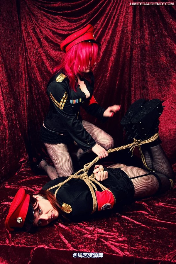 limitedaudience - 2009 scarlett shrinking violet agents in training 第 49 张图片