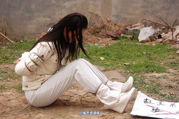 mj影视 - 安娜刑场2013-04-13 第 270 张图片