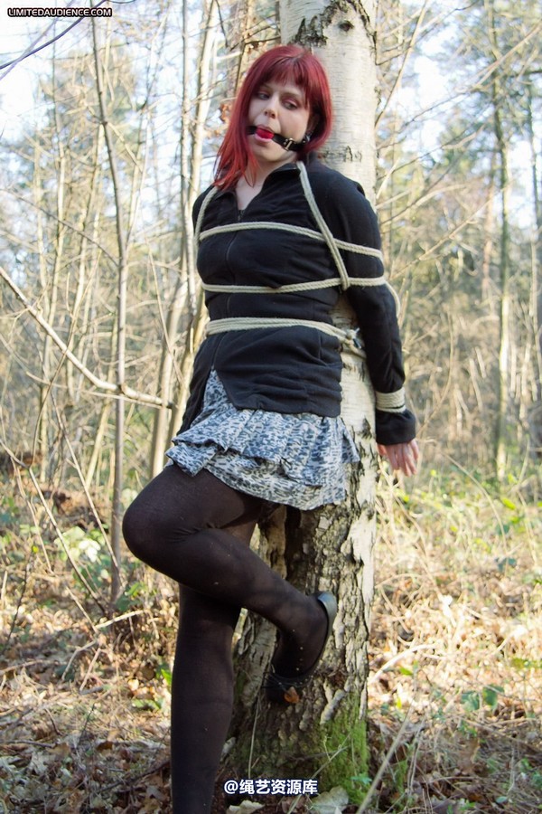 limitedaudience - 2012 scarlett stuck in the woods 2 第 6 张图片