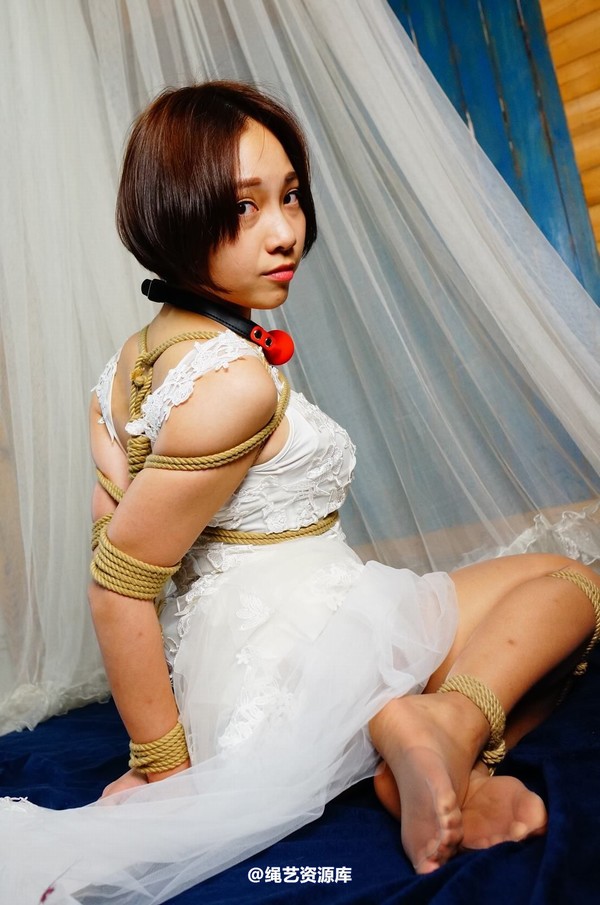dk13美束馆 - 9.16-小仙儿白婚纱-D130P 第 79 张图片