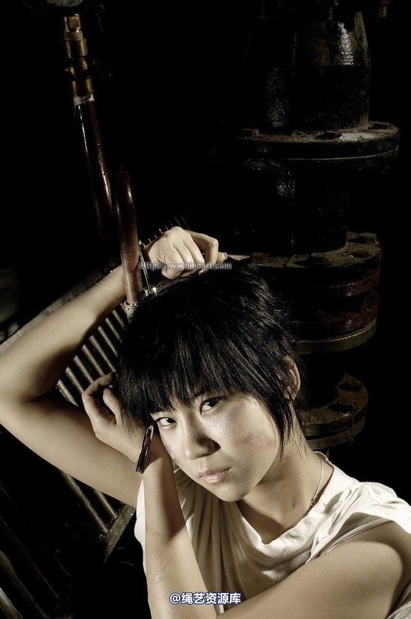 丽柜美束 - 2006-12-15 第 32 张图片