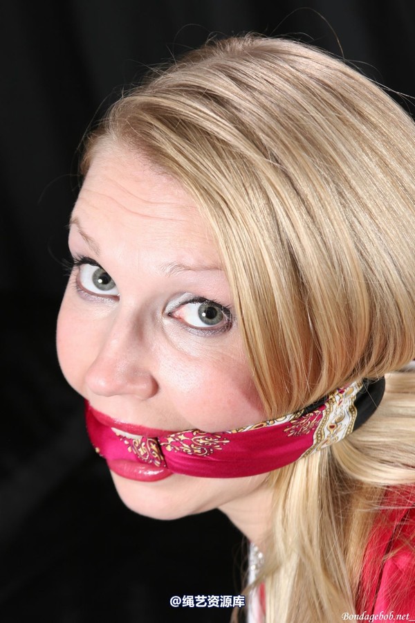 bondagebob - Missey her own blouse 第 23 张图片
