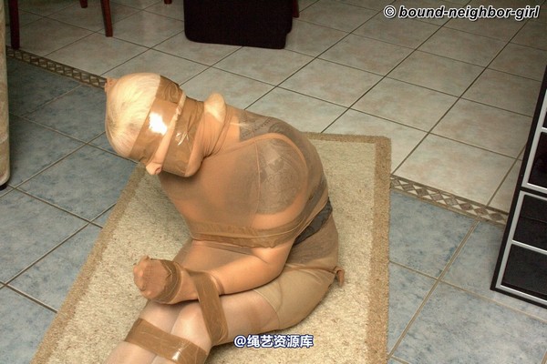 bound-neighbor-girl - Elena - Tied at home 3 第 43 张图片