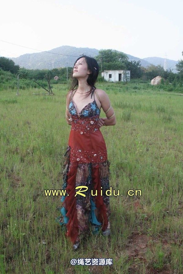 锐度主张 - 20070818第29期 宝宝草地漫舞图片 第 228 张图片
