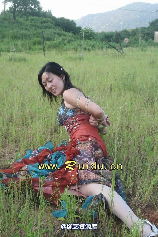 锐度主张 - 20070818第29期 宝宝草地漫舞图片 第 132 张图片