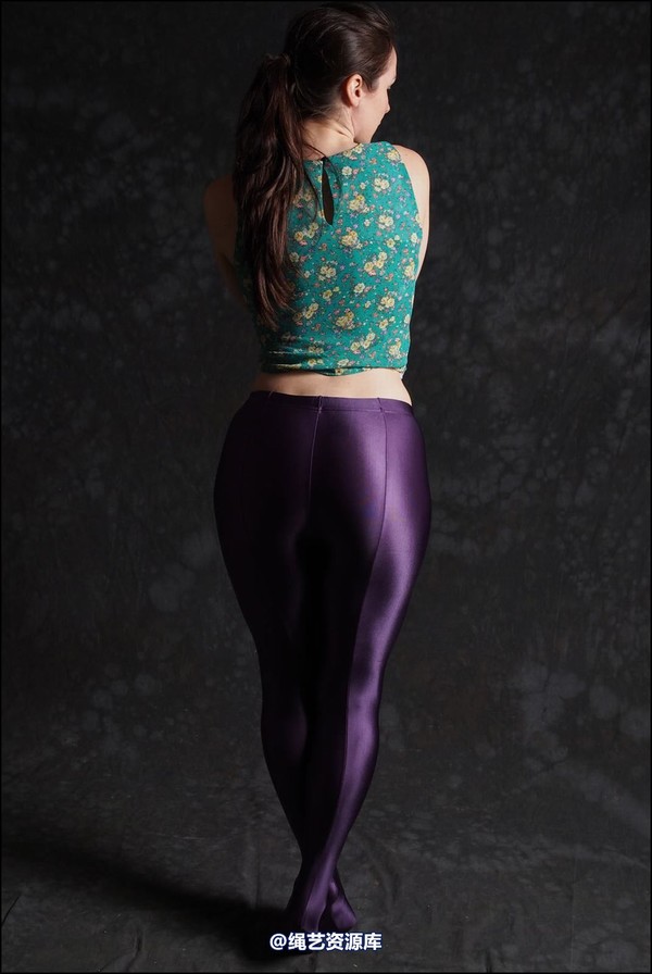 simplytied - Very nice purple tights 第 4 张图片