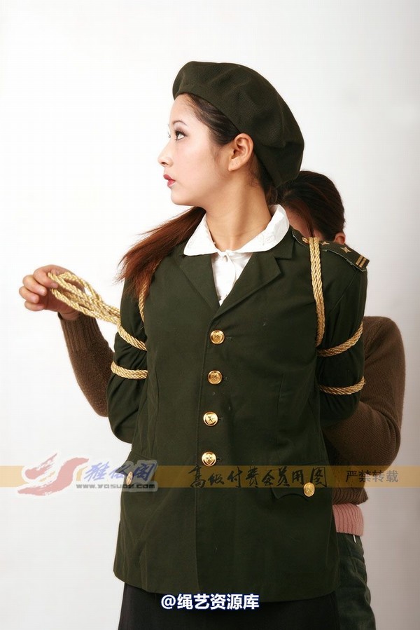 雅俗阁 - 20060401雅思警服 第 29 张图片