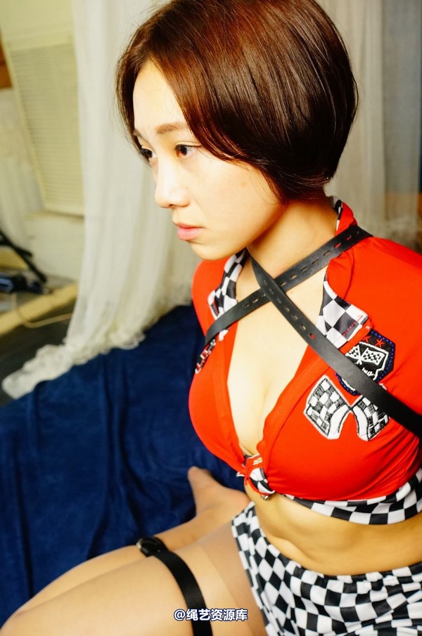 dk13美束馆 - 9.16-小仙儿赛车女郎-B120P 第 79 张图片