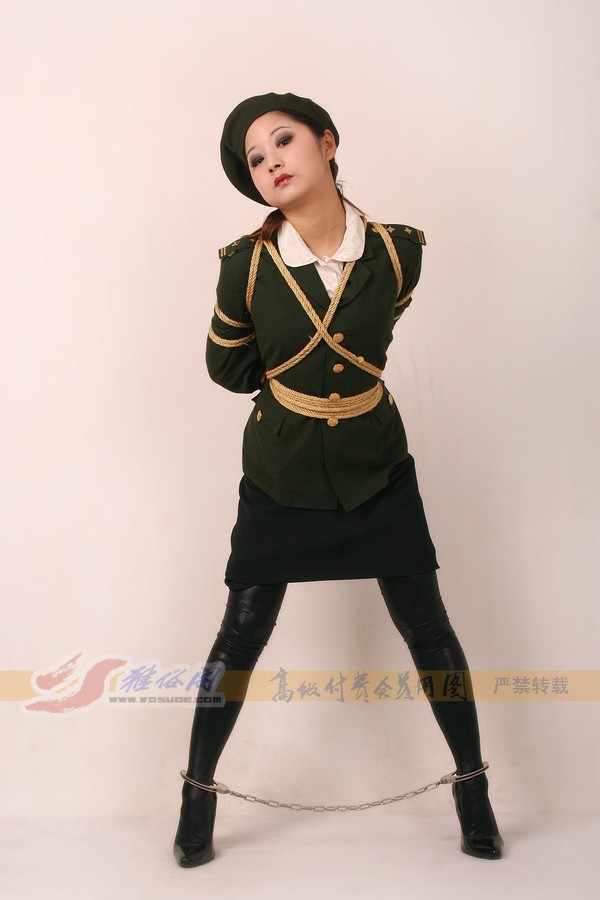雅俗阁 - 20060422雅思警服(2) 第 127 张图片