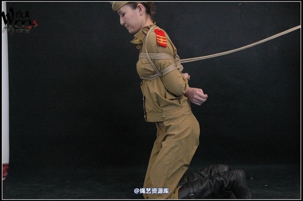 唯美之家 - 08-06-02新疆军装 第 75 张图片