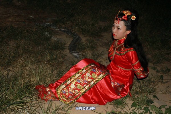 胜景山庄 - 294-绑个新娘子 第 35 张图片
