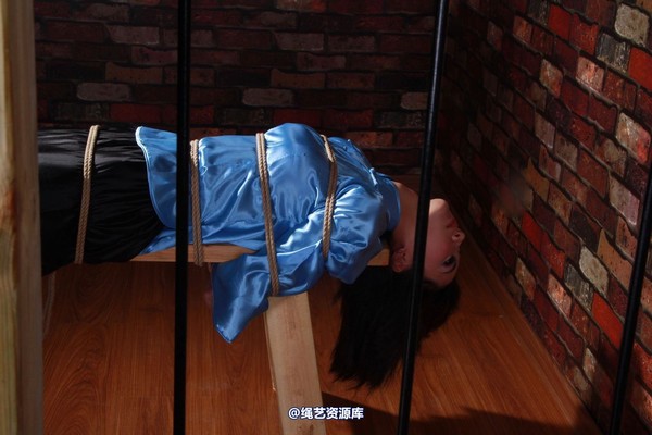 神艺缘 - 067-不听话被罚--老虎凳篇 第 20 张图片