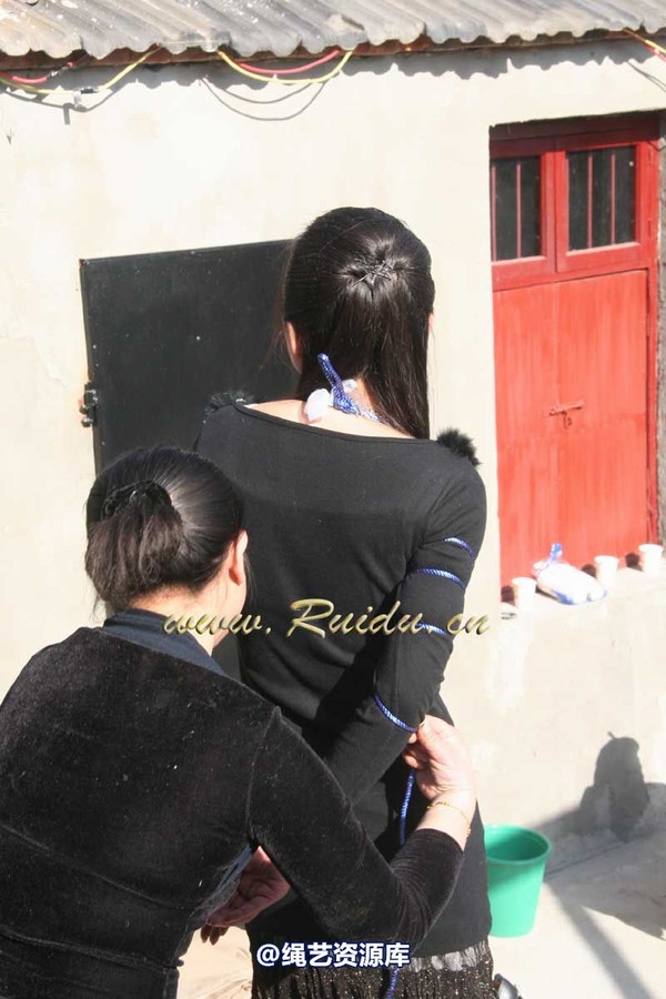 锐度主张 - 2009年第01期捆绑图（2009.1.3）模特：海豚，嫣儿，乐乐，春子 第 84 张图片