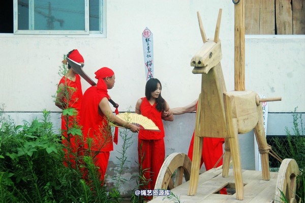 mj影视 - 血的代价-红罪衣刑场木驴斩－梅晓芳2013-08-26 第 204 张图片