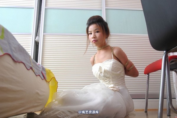 唯美之家 - 丽莎婚纱捆绑2010-7-8 第 15 张图片