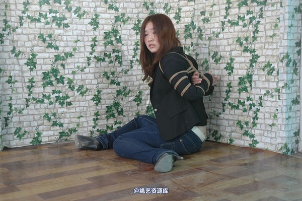 唯美之家 - 黑色西装 第 104 张图片