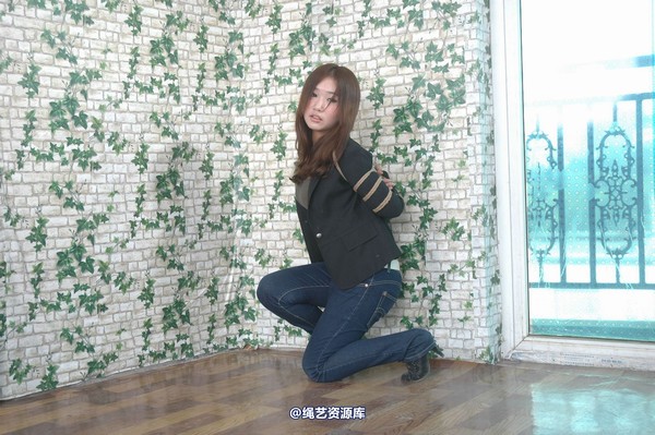 唯美之家 - 黑色西装 第 47 张图片