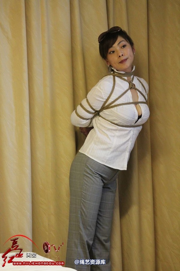 红豆的天空 - 2011 琪儿唯美性感白衫KB 第 37 张图片