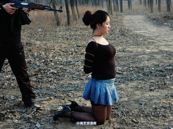 mj影视 - 2013-3-4陈沫踏青 黑丝美女最终的不归路 第 323 张图片