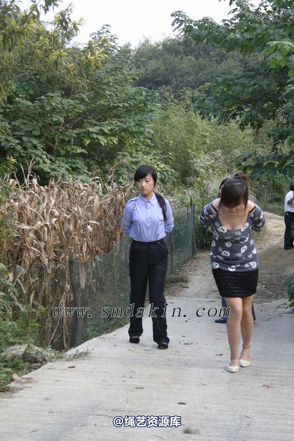 锐度主张 - 聚会1模特：思思 姗姗 蓉蓉 第 89 张图片