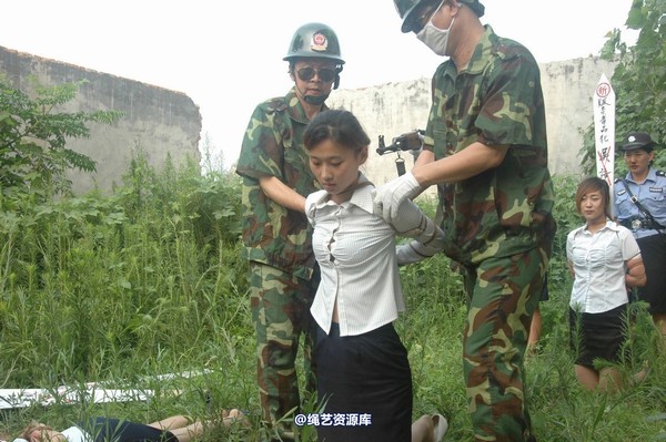 mj影视 - 血的代价执行刑场 失禁战栗2013-08-26 第 89 张图片