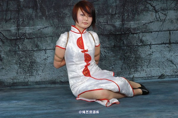唯美之家 - 桦子白旗袍 第 136 张图片