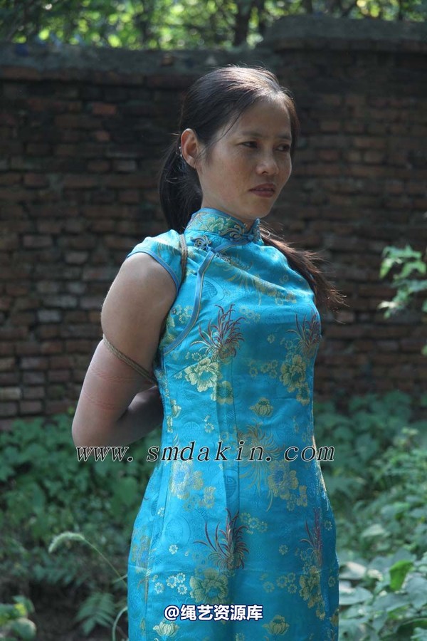 锐度主张 - 第六届锦绣江南-蓝旗袍椅绑女M会员：瓶儿 第 36 张图片