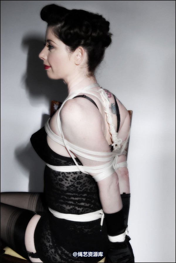 simplytied - 50s Girdle shoot 第 28 张图片