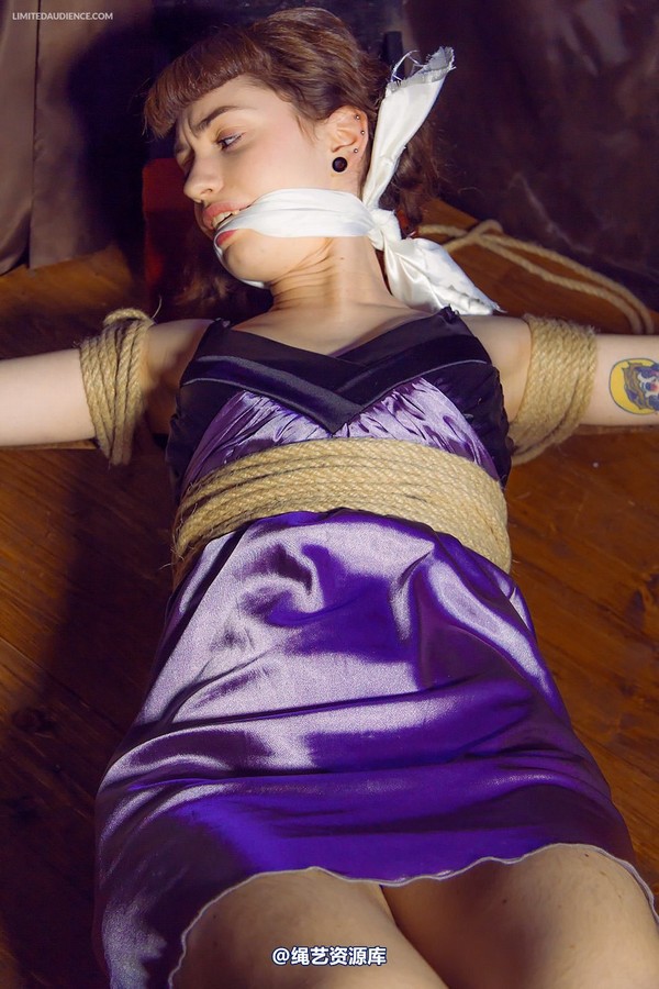 limitedaudience - 2014 fay on a cross 第 25 张图片