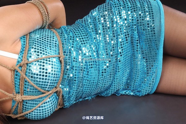 丽柜美束 - 2007-11-13 晶晶 第 32 张图片