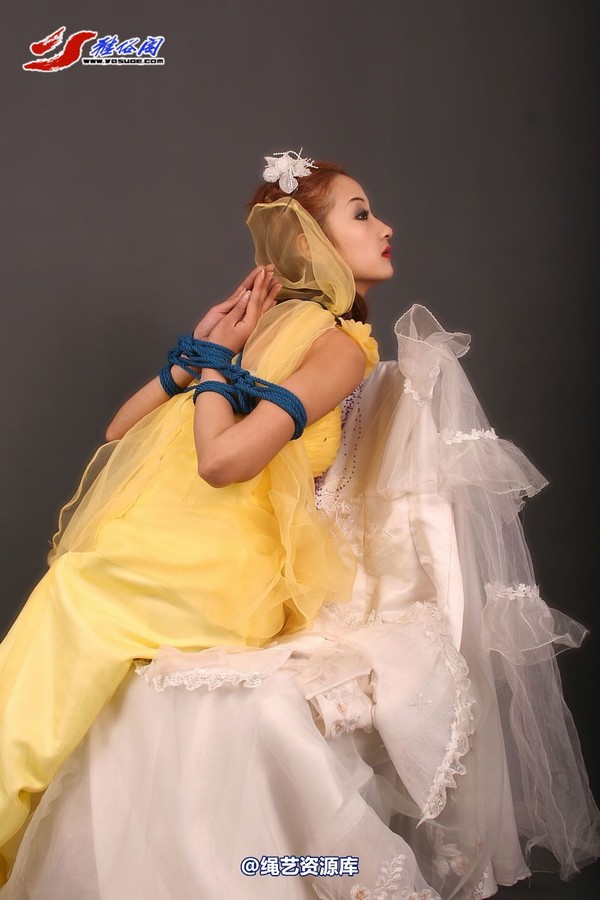 雅俗阁 - 20060402雪儿黄色婚纱 第 80 张图片