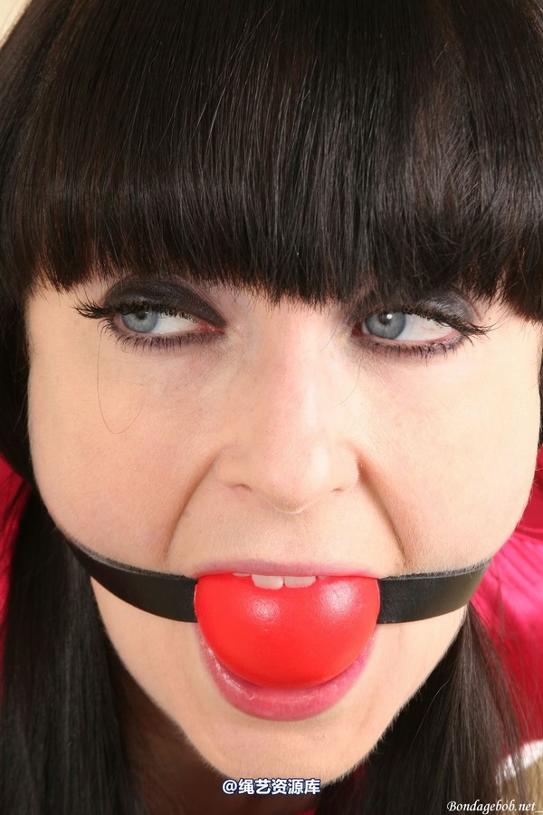 bondagebob - Jessica Red spells danger 第 121 张图片