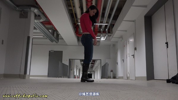 girlsinsteel - Alone at the basement 第 41 张图片