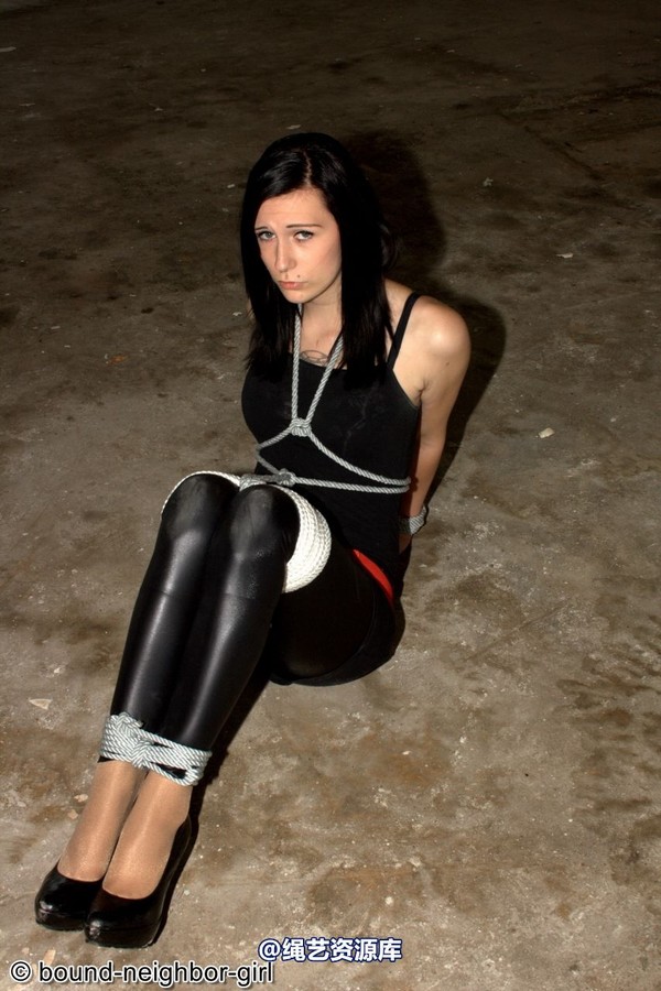 bound-neighbor-girl - Angel - Tied up in the ruins 1 第 32 张图片