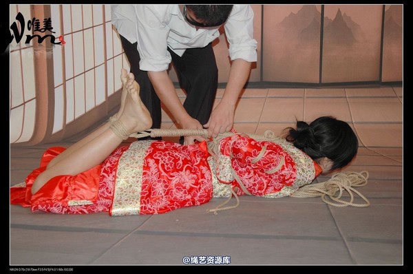 唯美之家 - 08-05-29盈盈汉服-护士装 第 132 张图片