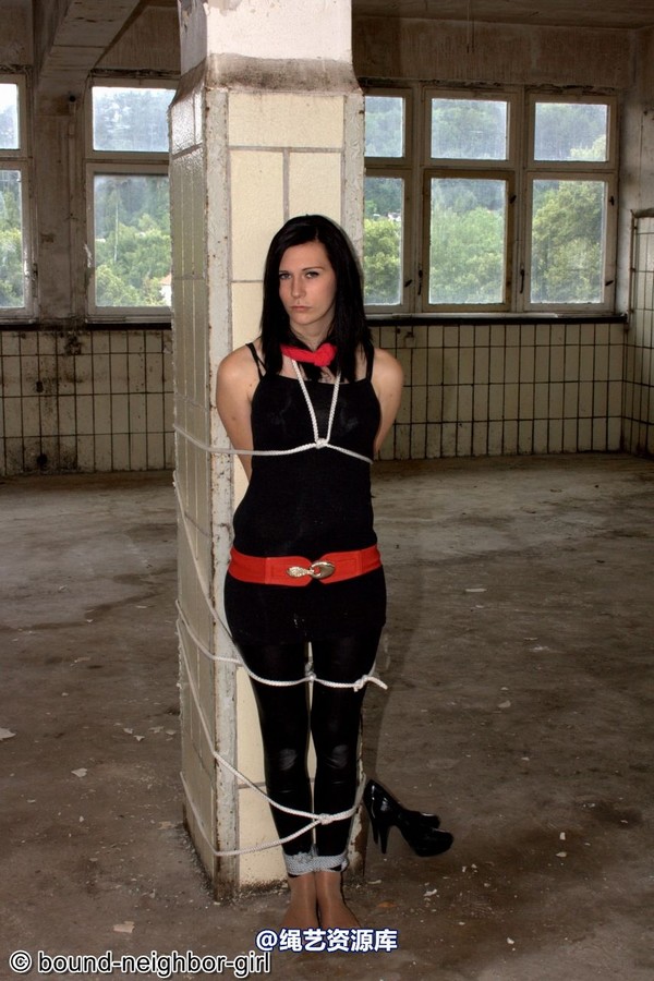 bound-neighbor-girl - Angel - Tied up in the ruins 2 第 1 张图片
