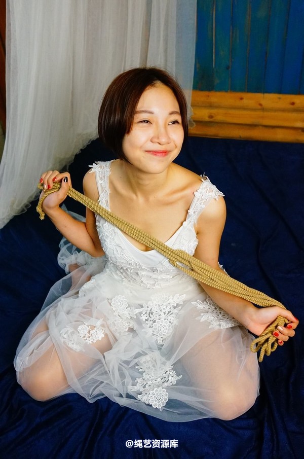 dk13美束馆 - 9.16-小仙儿白婚纱-B130P 第 39 张图片
