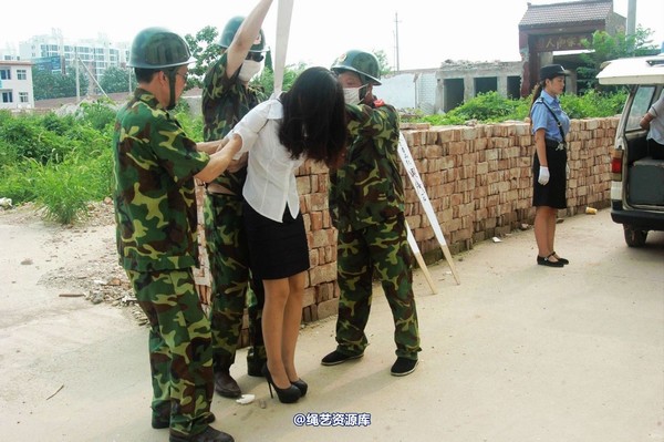 mj影视 - 血的代价刑前押送2013-08-26 第 161 张图片