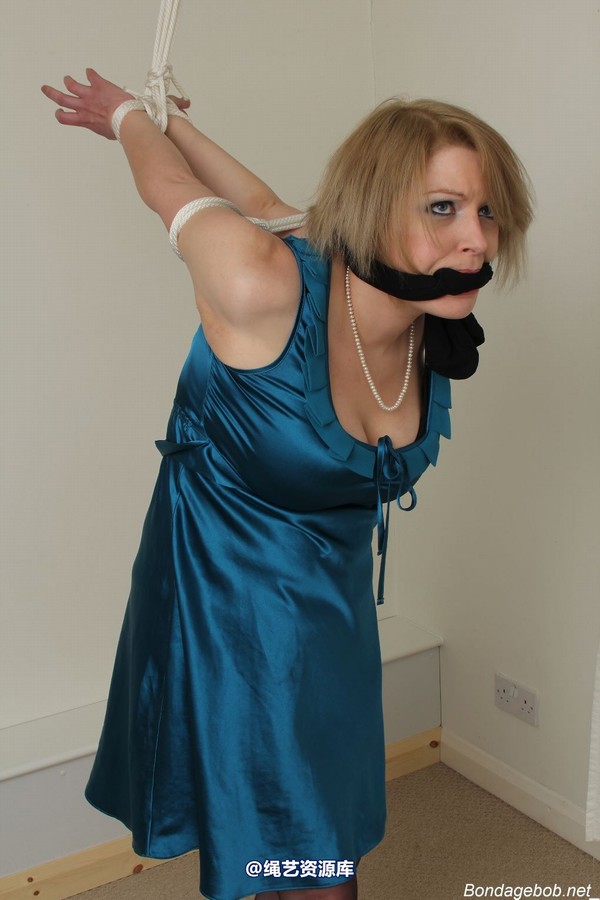 bondagebob - Temptress Kate Pantyhose gag 第 156 张图片