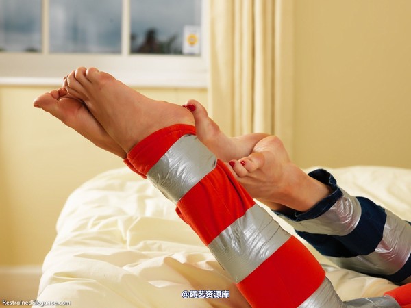 restrainedelegance - Taped Up 第 8 张图片