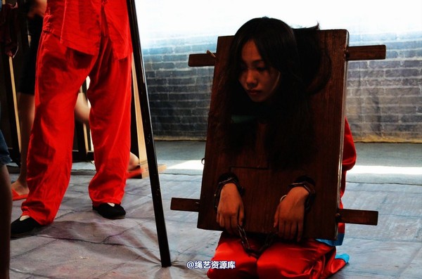mj影视 - 血的代价梦境古大堂 女囚众生相2013-08-26 第 66 张图片